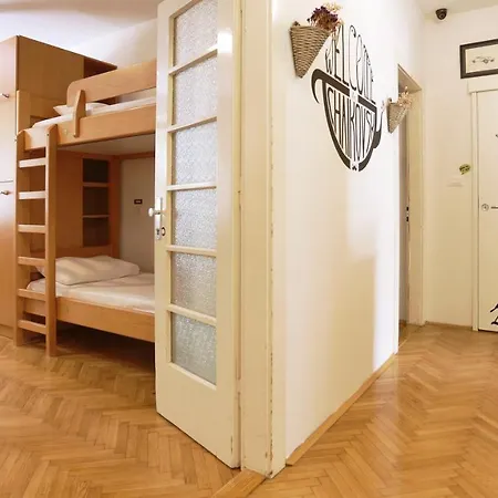 Tchaikovsky Hostel Split-3